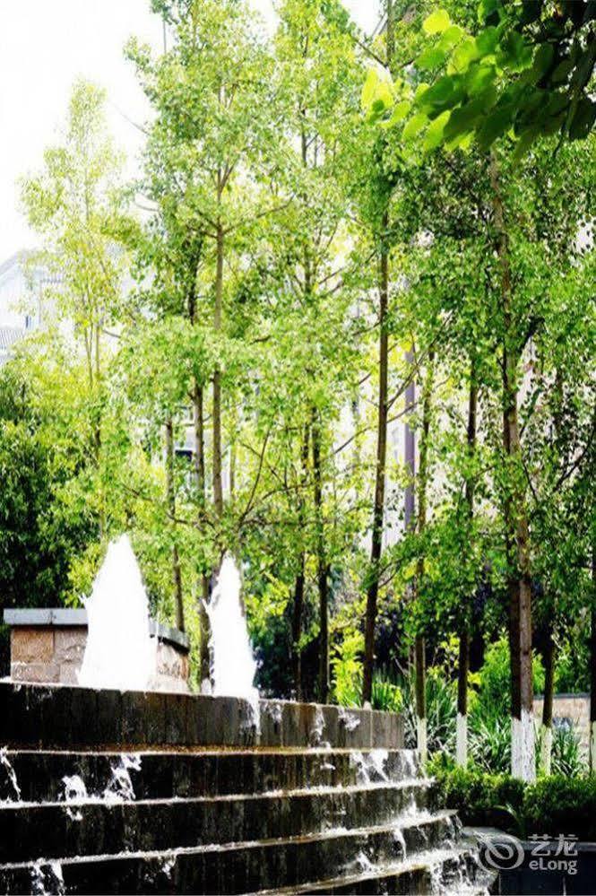 Liuzhou Sanjiangxian Dongxiangguo Hotel 외부 사진