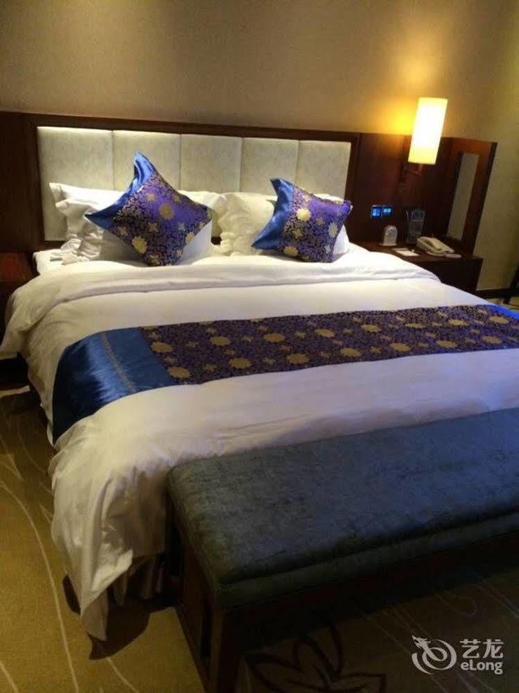 Liuzhou Sanjiangxian Dongxiangguo Hotel 외부 사진