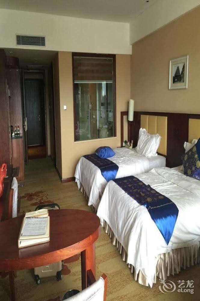 Liuzhou Sanjiangxian Dongxiangguo Hotel 외부 사진